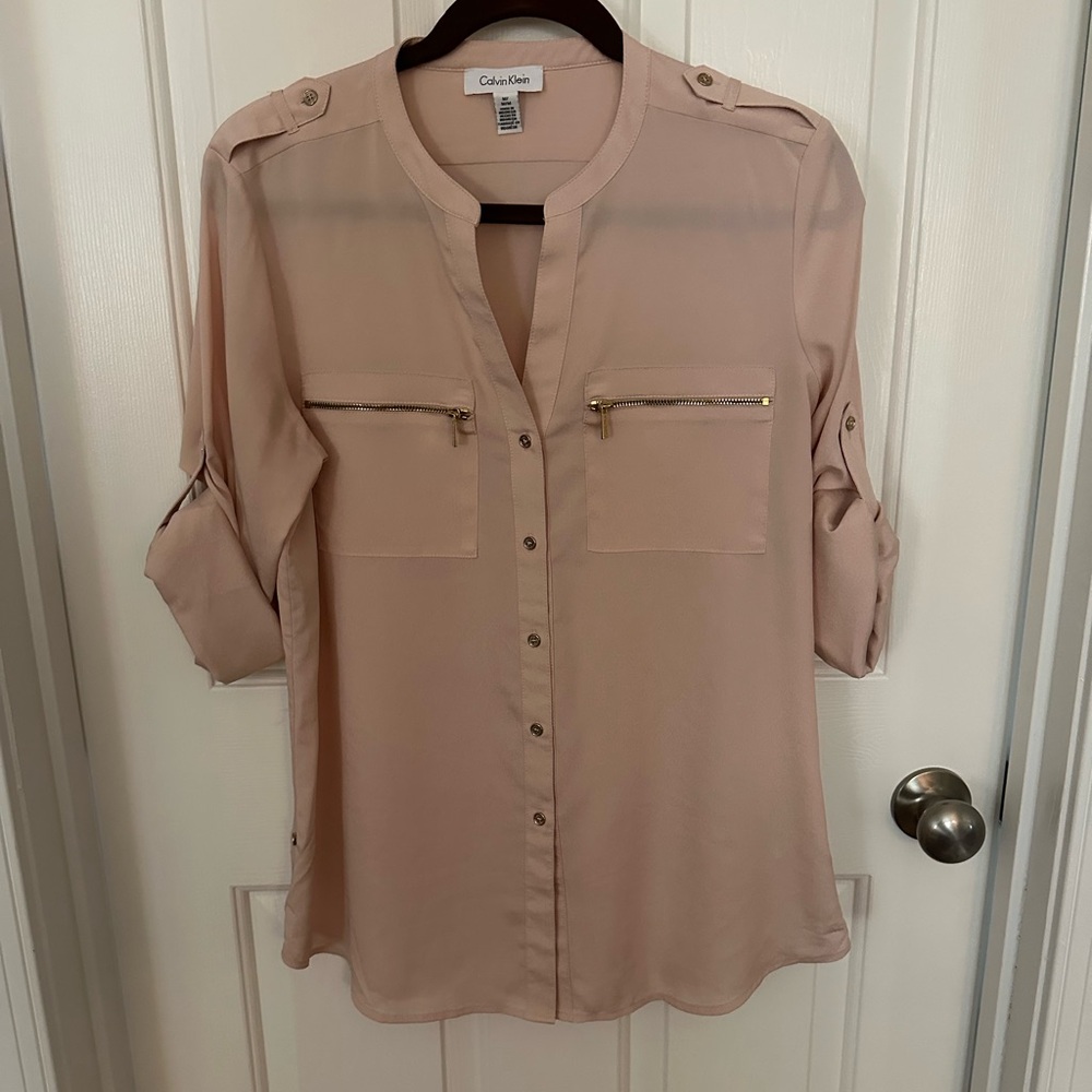 Calvin Klein Women's Blush Pink Top - Size Medium